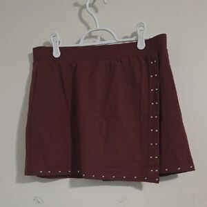 HALARA Burgundy Mini Skirt with Studded Accents